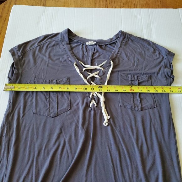 POL Long Tunic V- Neck Charcoal Gray Rayon Spandex Blend Short Sleeve Medium - Picture 12 of 13